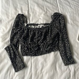 Top shop, worn once, size 4, long sleeve semi-cropped floral top, fitted style